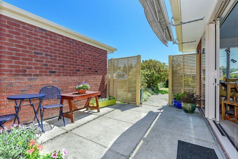 Photo of property in 27 Saltaire Street, North New Brighton, Christchurch, 8083