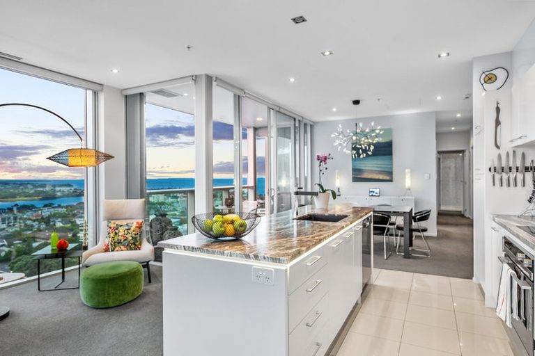 Photo of property in Sentinel Apartments, 1804/3 Northcroft Street, Takapuna, Auckland, 0622
