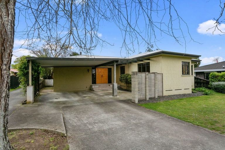 Photo of property in 18 Queen Street, Cambridge, 3434