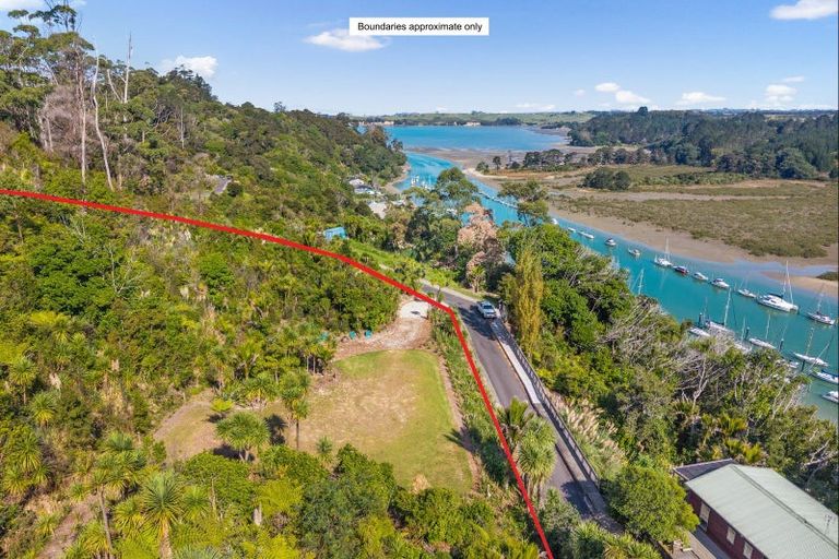 Photo of property in 37 Riverhaven Drive, Wade Heads, Whangaparaoa, 0932