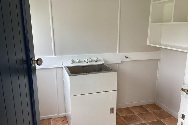 Photo of property in 280 Orere Point Road, Orere Point, Papakura, 2585