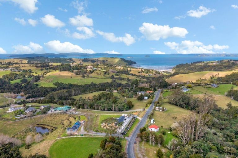 Photo of property in 421 Whitmore Road, Tawharanui Peninsula, Warkworth, 0986