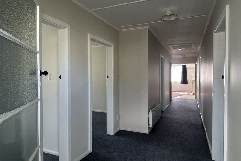Photo of property in 14 Wairau Road, Picton, 7220