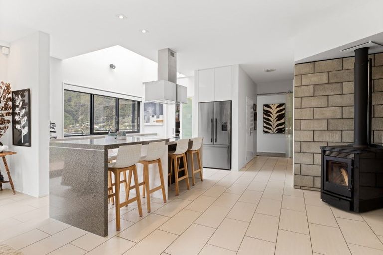 Photo of property in 23 Marina Drive, Waikawa, Picton, 7220