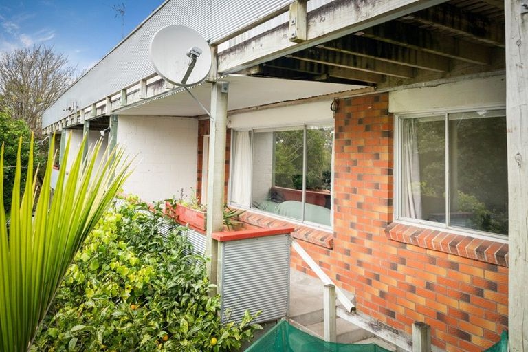 Photo of property in 1/153 Main Road, Tawa, Wellington, 5028
