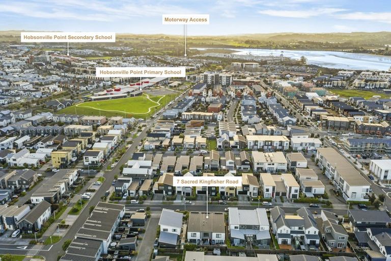Photo of property in 7 Sacred Kingfisher Road, Hobsonville, Auckland, 0616