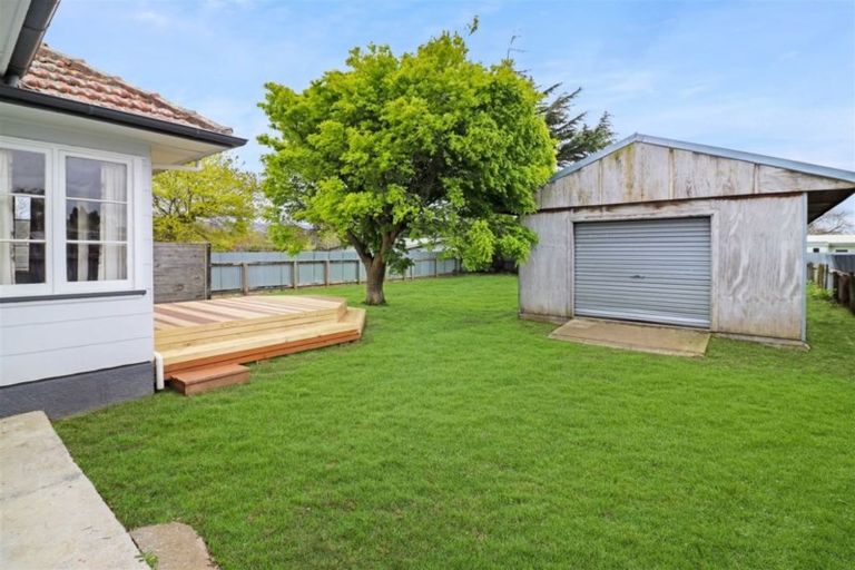 Photo of property in 10 Victor Street, Dannevirke, 4930