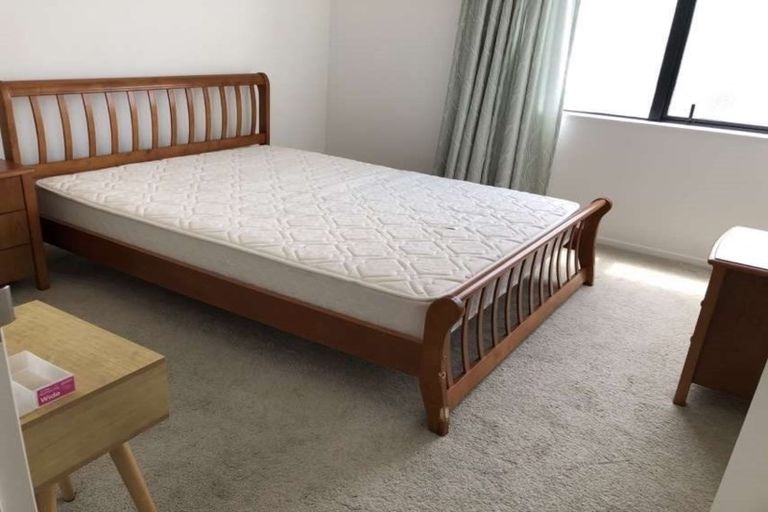 Photo of property in Apollo Apartments, 201/46 Rosedale Road, Rosedale, Auckland, 0632