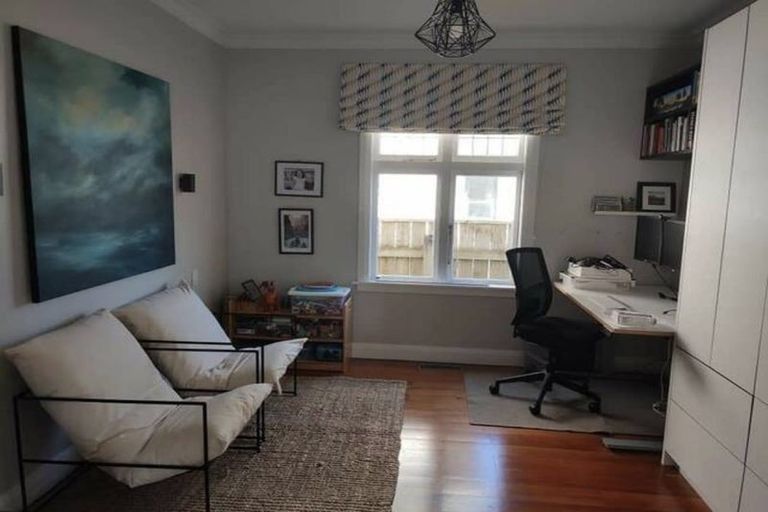 Photo of property in 62 Clyde Street, Island Bay, Wellington, 6023