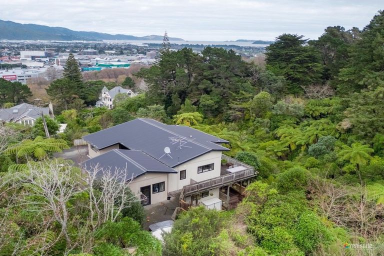 Photo of property in 22-24 Onehuka Road, Tirohanga, Lower Hutt, 5010
