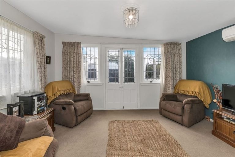 Photo of property in 32 Chamberlain Avenue, Amberley, 7481