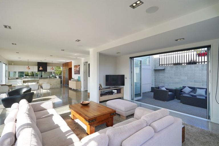 Photo of property in 105 Glenstrae Road, Redcliffs, Christchurch, 8081