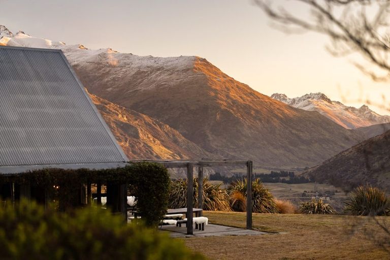Photo of property in 307 Crown Range Road, Arrow Junction, Queenstown, 9371