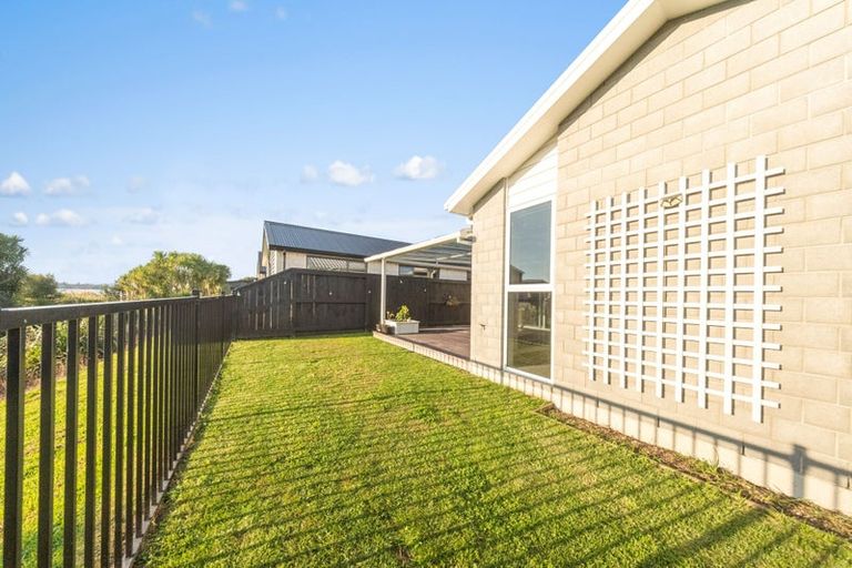 Photo of property in 23 Tangaroa Place, Poike, Tauranga, 3112