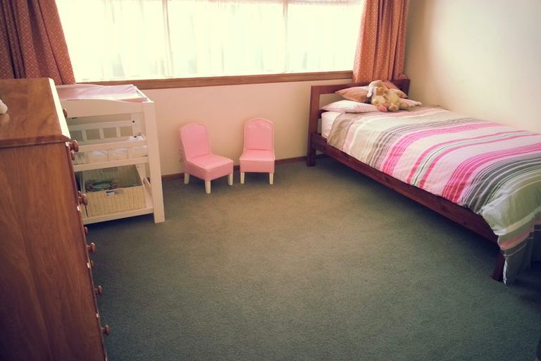 Photo of property in 10 Rimu Road, Mangere Bridge, Auckland, 2022