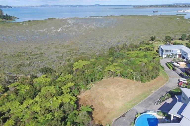 Photo of property in 72 Bannings Way, Hobsonville, Auckland, 0618