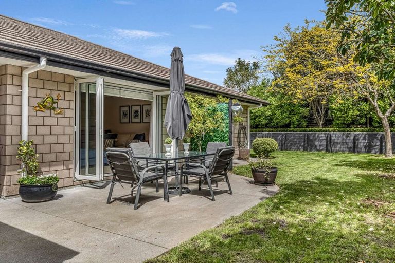 Photo of property in 30 Hamon Place, Pukehangi, Rotorua, 3015