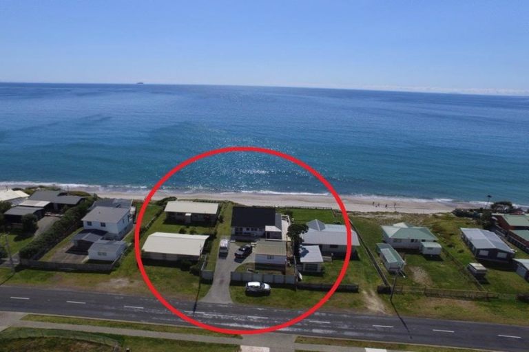 Photo of property in 169 Pukehina Parade, Pukehina, Te Puke, 3189