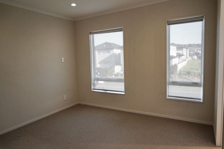 Photo of property in 100 Flat Bush School Road, Flat Bush, Auckland, 2019