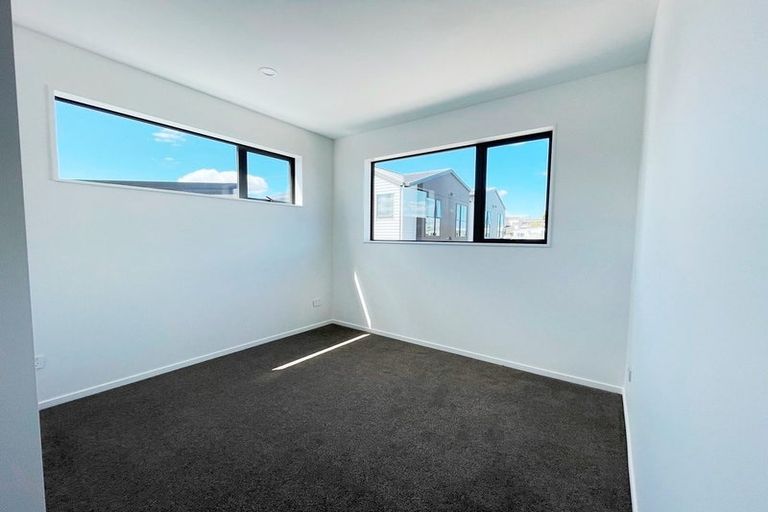 Photo of property in 15 Raupeti Lane, Henderson, Auckland, 0612