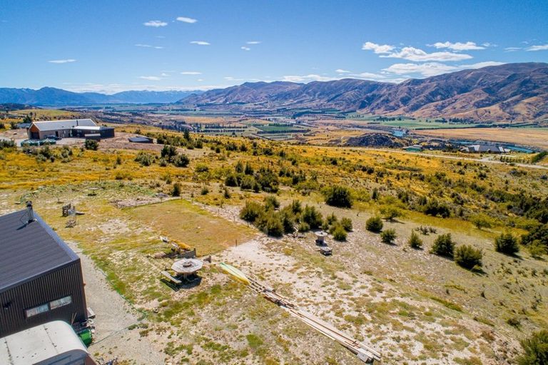 Photo of property in 79 Wailana Heights Drive, Queensberry, Cromwell, 9383