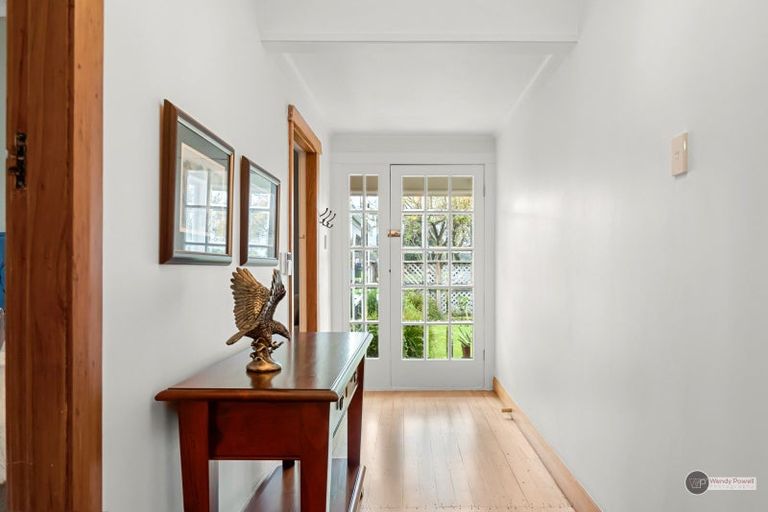 Photo of property in 10 Kauri Street, Woburn, Lower Hutt, 5011