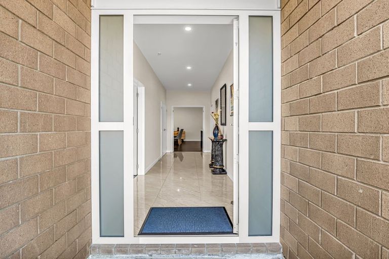 Photo of property in 21 Jeroboam Loop, Kumeu, 0810