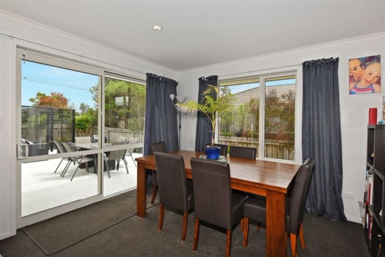 Photo of property in 86 Barbados Way, One Tree Point, 0118