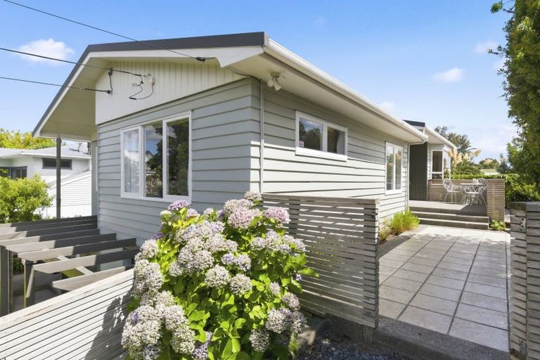 Photo of property in 7 Whyte Street, Paraparaumu Beach, Paraparaumu, 5032