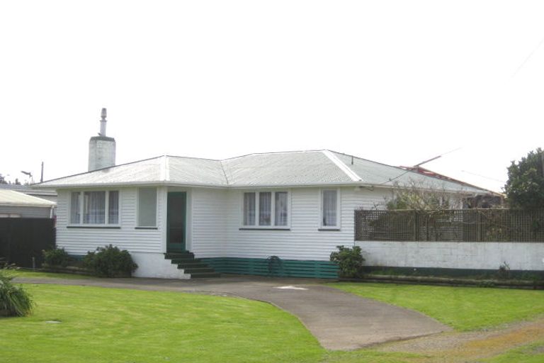 Photo of property in 80 East Quay, Waitara, 4320