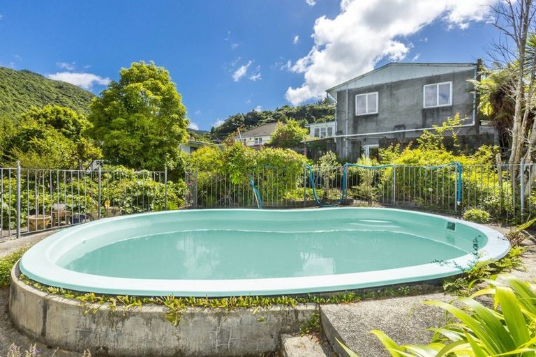 Photo of property in 30 Gillespies Road, Birchville, Upper Hutt, 5018