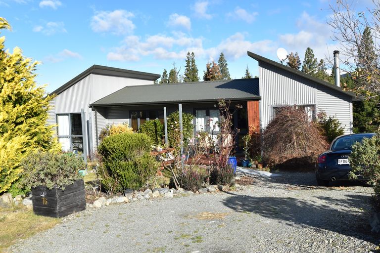 Photo of property in 76 Ohau Drive, Lake Ohau, Twizel, 9412