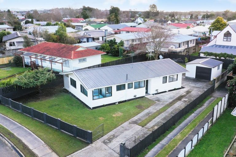 Photo of property in 8 Brightwell Place, Nawton, Hamilton, 3200