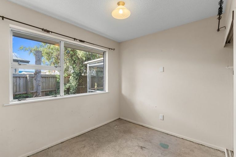 Photo of property in 36 Seymour Street, Hornby, Christchurch, 8042