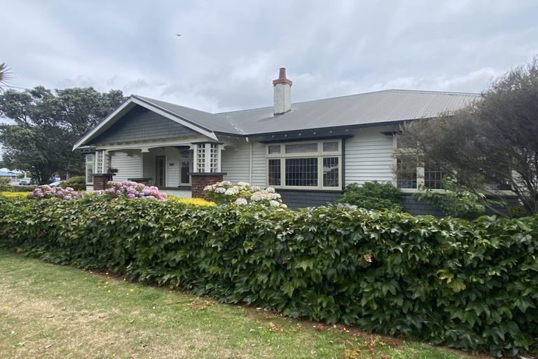 Photo of property in 1 Para Street, Miramar, Wellington, 6022