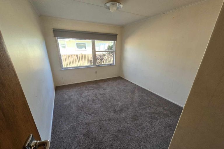 Photo of property in 6 Matthews Road, Wainuiomata, Lower Hutt, 5014