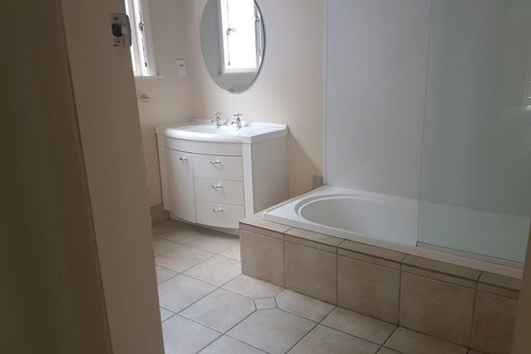 Photo of property in 9 Collingwood Street, Hokowhitu, Palmerston North, 4410