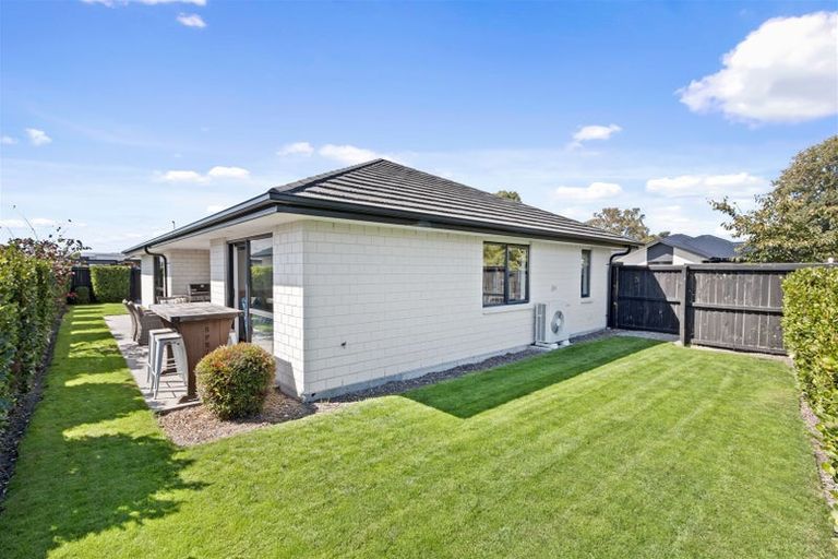 Photo of property in 8 Parawai Street, Marshland, Christchurch, 8083