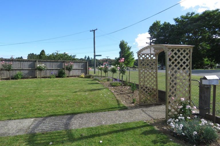 Photo of property in 2 Crampton Road, Reefton, 7830