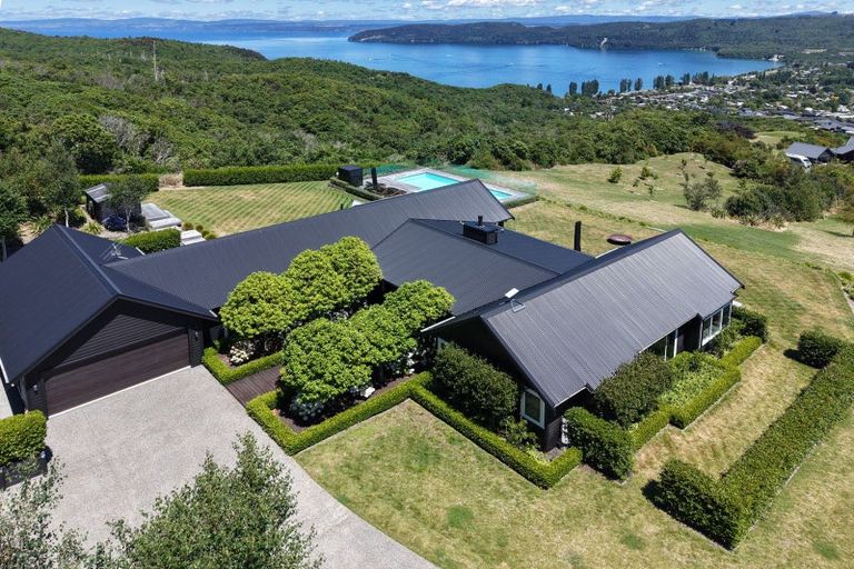 Photo of property in 35 Locheagles Rise, Kinloch, Taupo, 3377