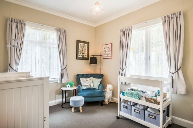 Photo of property in 2/39 Lysander Crescent, Beach Haven, Auckland, 0626