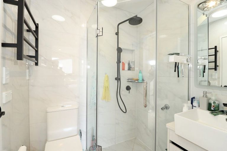 Photo of property in 22 Toanga Place, Mount Wellington, Auckland, 1062