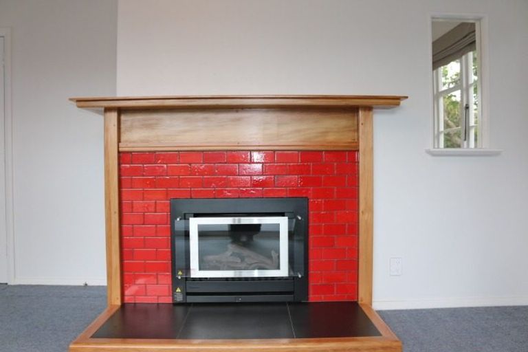 Photo of property in 15 Webb Street, Terrace End, Palmerston North, 4410