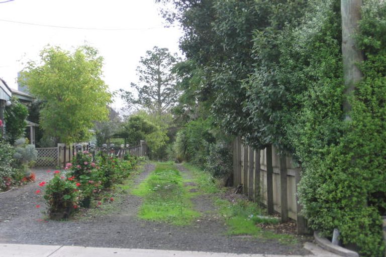 Photo of property in 306 Glengarry Road, Glen Eden, Auckland, 0602