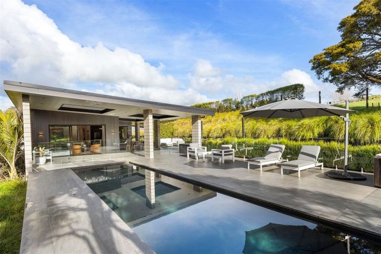 Photo of property in 28 Taylor Road, Waimauku, 0882