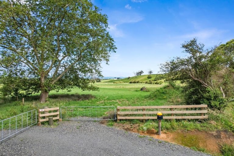 Photo of property in 115 Rawhiti Road, Pukerua Bay, 5026