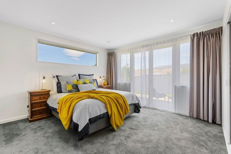 Photo of property in 3 De Bettencor Place, Mount Pisa, Cromwell, 9383