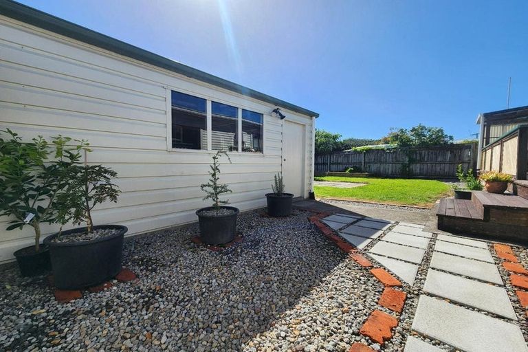 Photo of property in 143 Ngamotu Road, Spotswood, New Plymouth, 4310