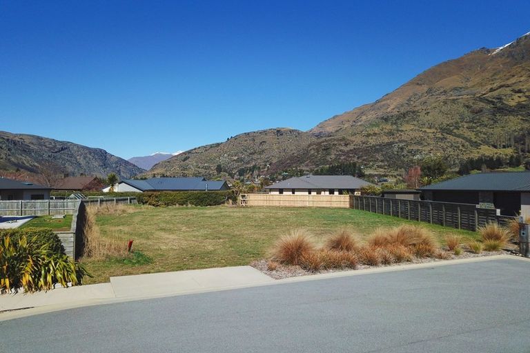 Photo of property in 9 Morepork Way, Arthurs Point, Queenstown, 9371