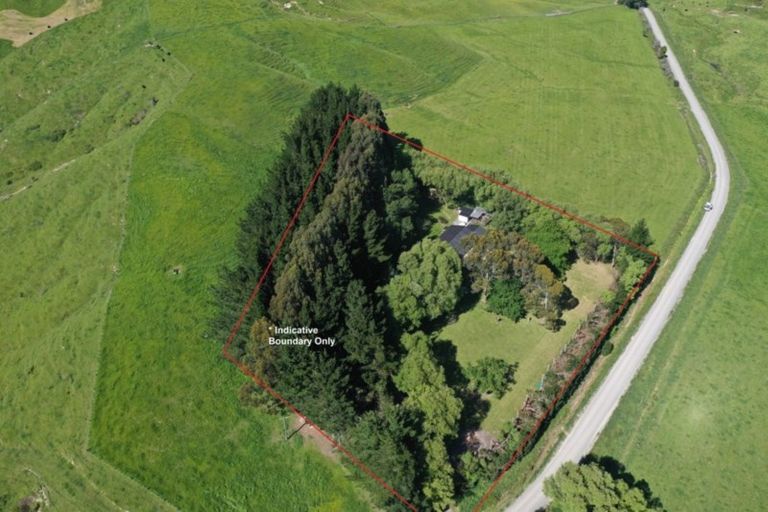 Photo of property in 83 Ridge Road North, Mangatainoka, Pahiatua, 4982
